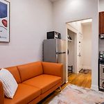 3 Bedroom Cozy Home In Manhattan Valley