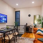 3 Bedroom Cozy Home In Manhattan Valley