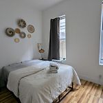 Private Bedroom With Shared Bathroom In Union Square Downtown Manhattan - Steps From The Best Dining & Nightlife!