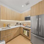 Chic Times Square 1Br Entire Apt - Private Kitchen & Bath - Hosts 4