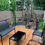 East Ny Urban Retreat