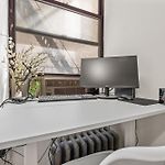 Chic Times Square 1-Bedroom Apartment - Hosts 4