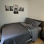 Charming 2Br In Harlem, Steps From Central Park!