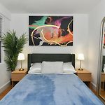Chic 1 Bedroom Apartment In Midtown Manhattan