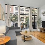 Stylish Manhattan Escape In Prime Spot