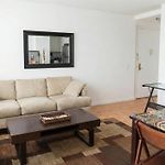 Skyline With Hudson Views Modern Battery Park Stay