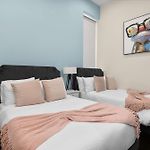 Stylish 3Br Designer Home In Nyc