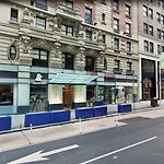 Blueground Midtown Gym Elev Near Times Sq Nyc-1478