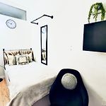 Ues Manhattan Room #1 In Shared Apartment