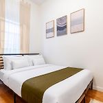 Aura Style 3Bd Suite At Times Square Manhattan
