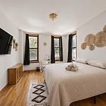 The Times Square Glow - Private Room In The Heart Of Nyc