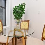 Modern 2Br Apartment Near Central Park