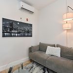 Modern 2Br Apartment Near Central Park