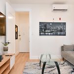Modern 2Br Apartment Near Central Park