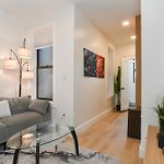 Modern 2Br Apartment Near Central Park