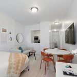 The Highline Vibe 8712