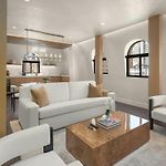 Midtown Penthouse With Empire State Views In Nyc