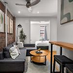 Stylish 2-Bedroom Stay In East Village