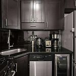 Stylish 2-Bedroom Stay In East Village