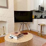 Gorgeous 2 Bedroom 2 Baths Nyc Oasis