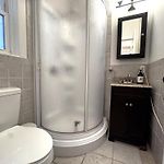 The Heights Haven, Spacious 6 Bedrooms Townhouse With Patio