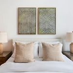 26-3B 1Br Prime Gramercy Wd In Unit Courtyard