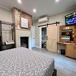 New York City Private Bedroom Near The Free Ferry Boat!