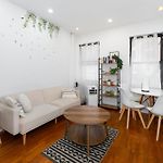 Chic One Bedroom Retreat In Downtown Manhattan