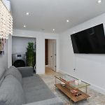 The Pearl-3Br 2 Bath Boutique Apartment Nyc
