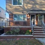 Cozy Queens Ny Stay Near Jfk Sleeps 4 Comfortable 3 Bedroom Home With Great Wifi Quiet Residential Location