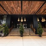 Sela V Hotel