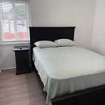 Cozy Queens Ny Stay Near Jfk Sleeps 4 Comfortable 3 Bedroom Home With Great Wifi Quiet Residential Location