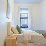 Charm 2Bd In Upper East Side With Backyard