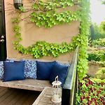 Lovely Brownstone In W Harlem 4 Bdr 3 Bath Deck Garden