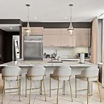 Rove Travel - Marmara Place 1801 - Modern Residence