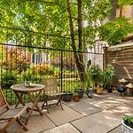 Stylish Harlem Duplex With Private Patio Near Central Park