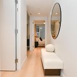 Luxury Apartments In Downtown Manhattan Skyline Views