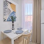 2 Bedroom Central Unit