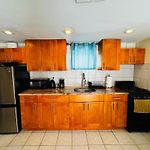 Queens Nyc Private One Bedroom Bathroom Kitchen