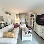 Spacious And Beautiful Apartment At Central Park West!
