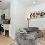 Chic 2Br Steps To Central Park