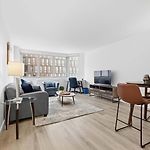 Spacious Apt In Murray Hill