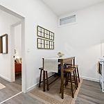 Sleek 2Br Apt In Times Square