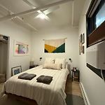 2Br Williamsburg Urban Retreat
