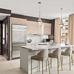 Rove Travel - Marmara Place 1801 - Modern Residence