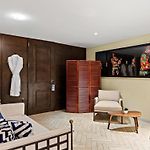 Rove Travel - Marmara Place 1103 - Studio Loft