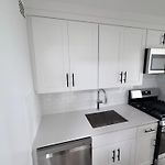 Midtown East Waterfront Stay