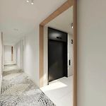 1 Stop Midtown Corner Skyline Penthouse New Modern Patio 1 Bedroom Apt