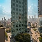 1 Stop Midtown Corner Skyline Penthouse New Modern Patio 1 Bedroom Apt