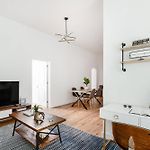 Prime Uws 2 Bedrooms Doorman Newly Furnished